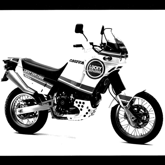 1990, ON THE WINGS OF SUCCESS: THE 900 IE. L.E.